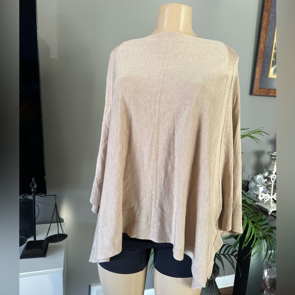 Kenneth Cole New York Women Neutral Colored Poncho Size M/L - Picture 6 of 8